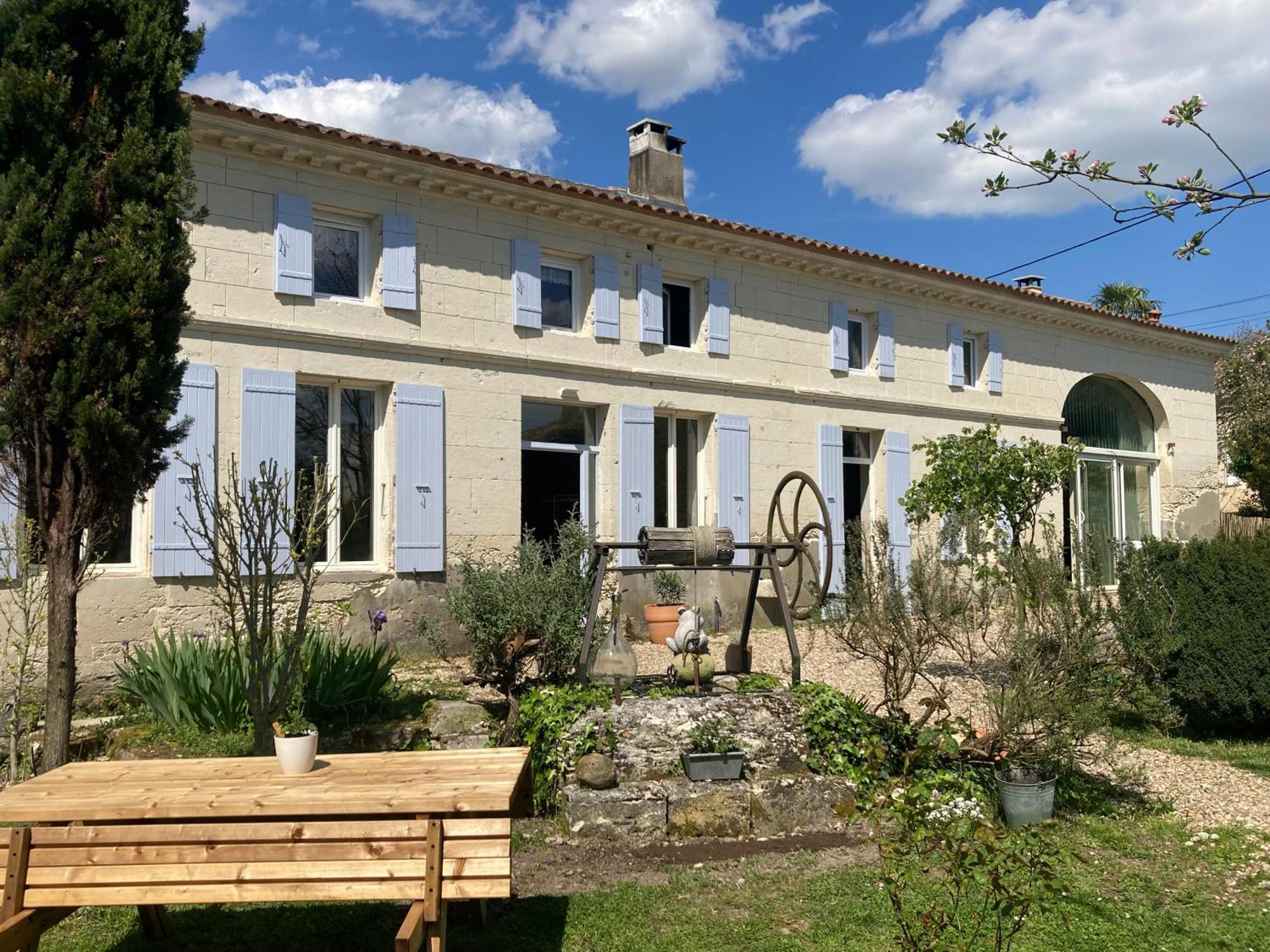 Appartement Les Ganivelles à Saint-Dizant-du-Gua Extérieur photo