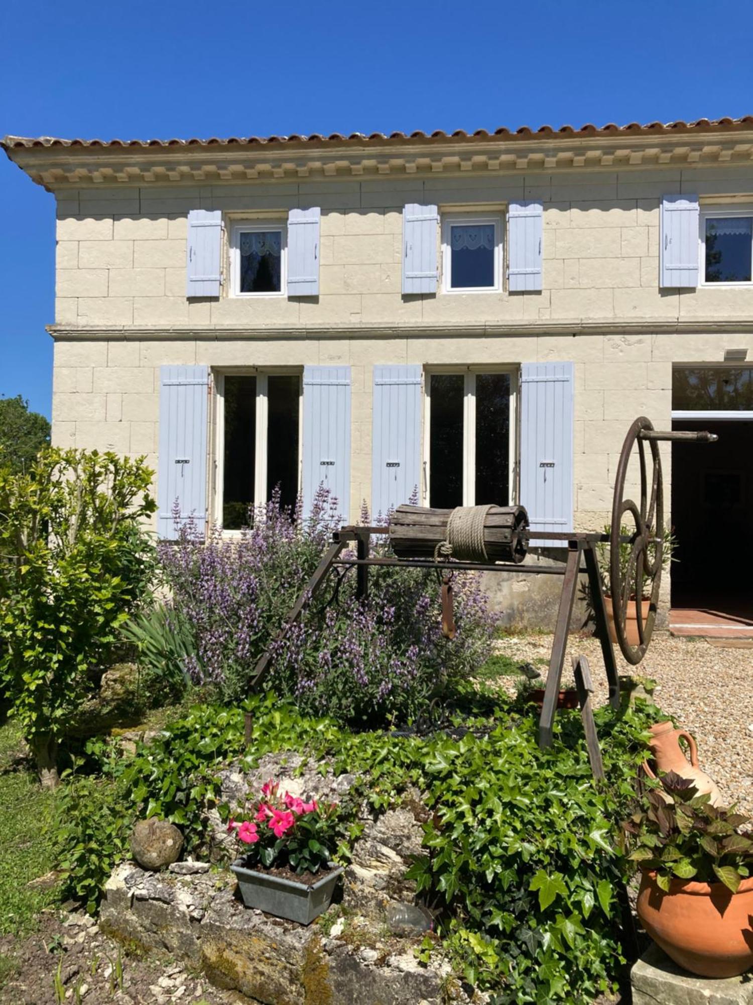 Appartement Les Ganivelles à Saint-Dizant-du-Gua Extérieur photo